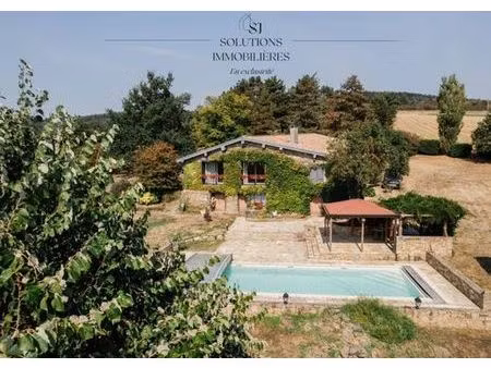 maison de 3 chambres de luxe en vente à les haies  auvergne-rhône-alpes