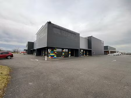location local d'activités argancy 706 m²