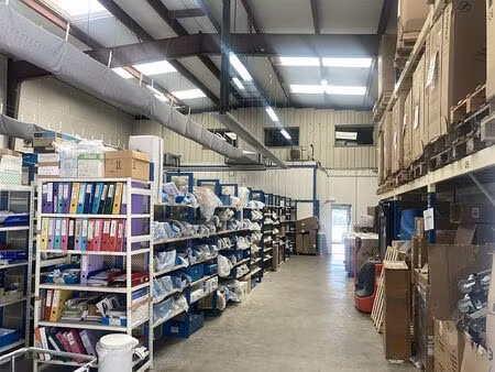 location local d'activités la valette du var 447 m²