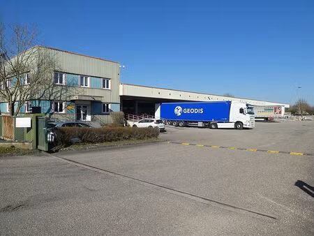 location local d'activités moulins les metz 3 601 m²
