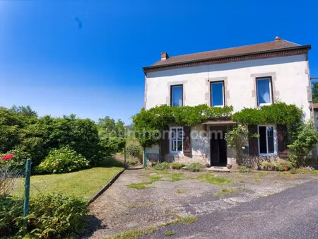 vente maison 6 pièces 118 m² à lachaux (63290)  109 000 €