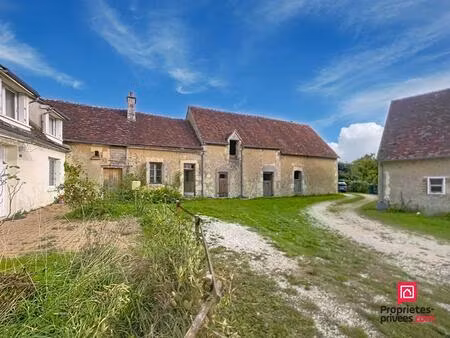 secteur bellême  ancienne ferme de 180 m2 à renover avec 2000 m2 de terrain