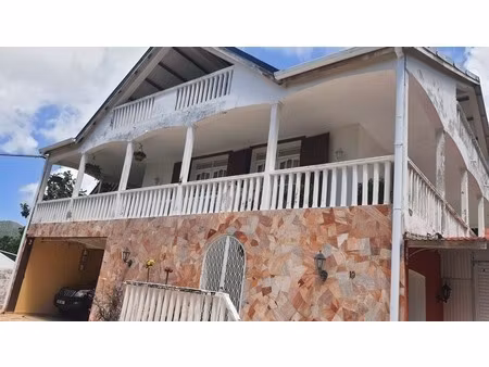 maison à vendre 13 pièces trois rivieres (971)