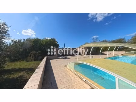 maison 11 pièces - 245 m²