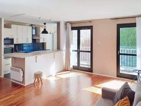 appartement 4 pièces avec balcons  ascenseur et parking – gagny centre