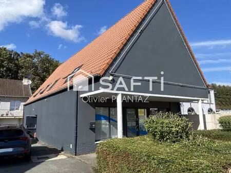 superbe local professionnel rénové (260m2)