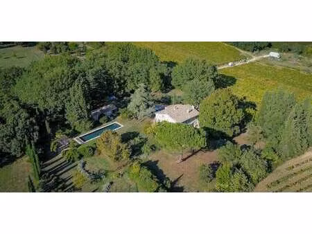 maison avec piscine et jardin cucuron (84)