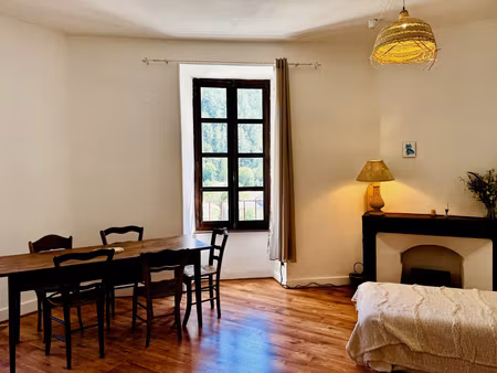 châtillon-en-diois (26150)/ appartement t2/t3 avec balcon