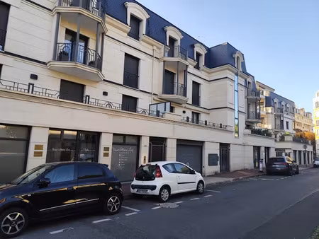 vente locaux professionnels 211 m² à la varenne saint hilaire (94210)  1 399 000 €