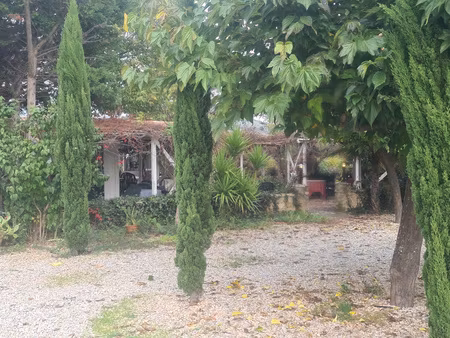 ensemble maison + restaurant