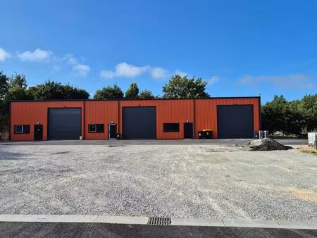 lorient nord  cleguer - entrepot  local d'activite 195 m²