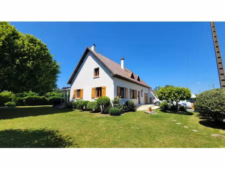 vente maison 7 pièces 225 m² à armentieres-en-brie (77440)  400 000 €