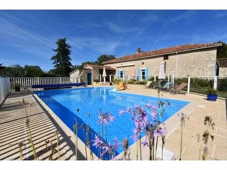 maison de luxe en vente à sérignac  france