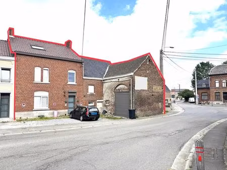 charmante maison 5 chambres à rénover avec garage