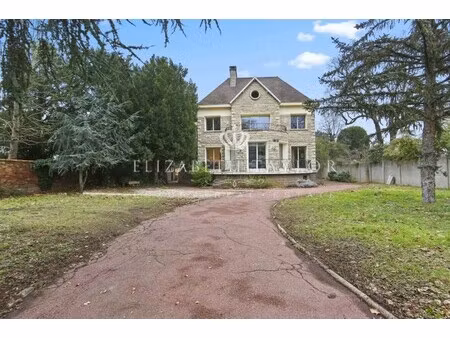 maison de luxe à vendre dans le quartier ibis