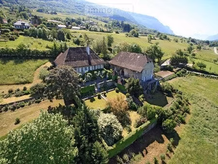 maison de luxe à vendre à ruffieux