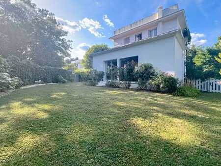 maison de luxe à vendre à marnes-la-coquette
