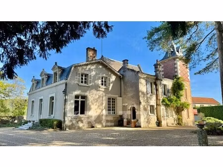maison de maître à vendre à saint-gervais-la-forêt