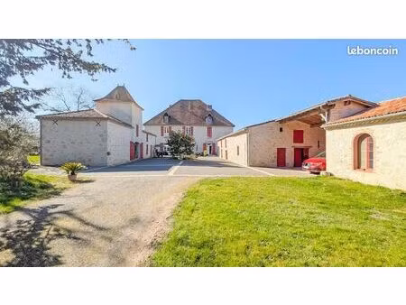 ferme 10 pièces 460 m²