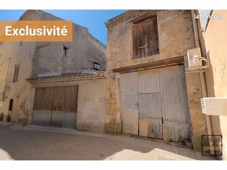 parking/box 43 m² camaret-sur-aigues