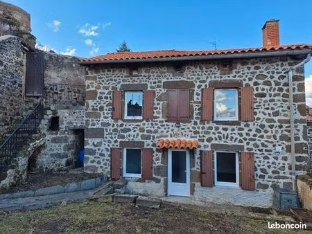 maison en pierre 90 m² + grandes dépendances – polignac  village classé