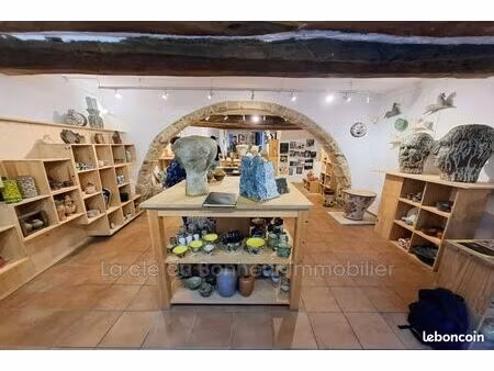 local commercial 75 m² moustiers-sainte-marie