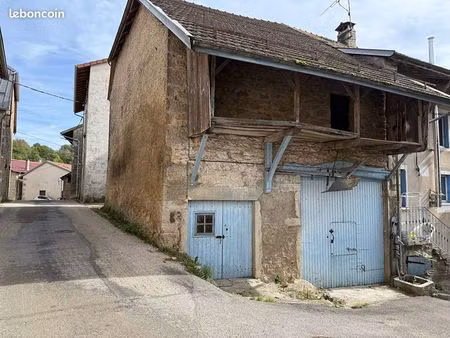 bâtiment 1 pièce 150 m²