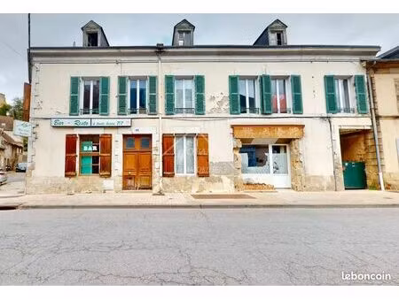 immeuble 7 pièces 125 m²