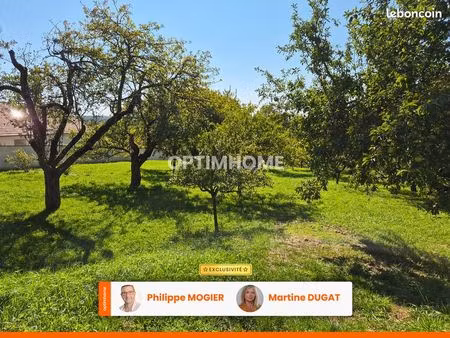 terrain 4 420 m² abrest