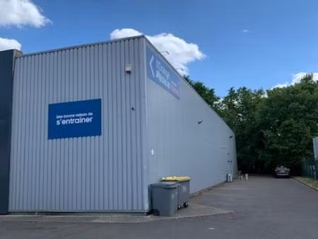 local commercial 430 m²