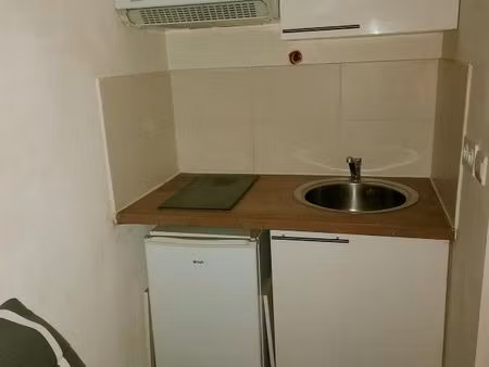 studio 1 pièce 12 m²