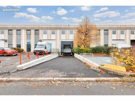 entrepot - logistique 2608 m² gennevilliers