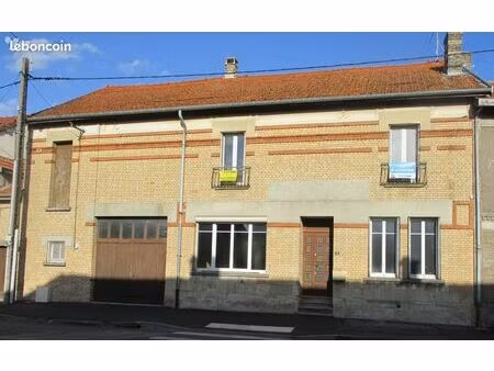 maison 7 pièces 270 m²