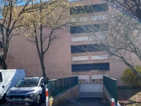 parking de stationnement evry