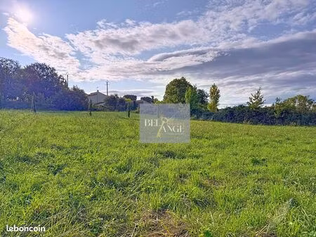 terrain 1123 m² vagnas