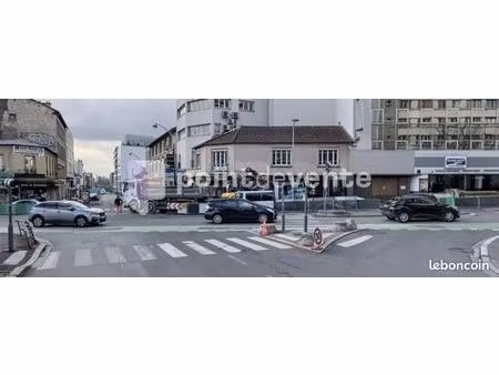 local commercial 126 m²