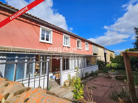 vente maison 5 pièces 128 m² à loudun (86200)  128 000 €