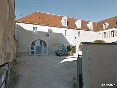 bureaux 48 m² auxerre