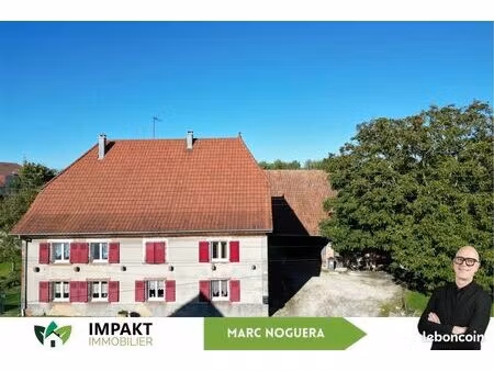 propriété 7 pièces 218 m²