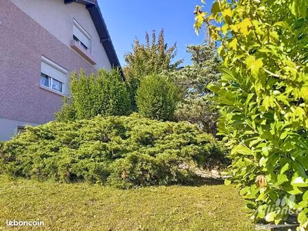 maison 6 pièces 105 m²