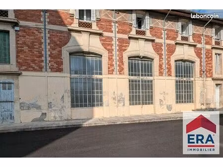 local 140 m² bourg saint andeol