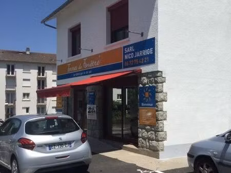 local commercial 75 m² riom-ès-montagnes