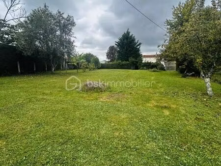 terrain 1 041 m² saint bris des bois