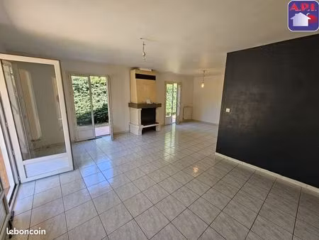 villa 5 pièces 105 m²