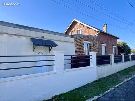 maison 8 pièces 144 m²
