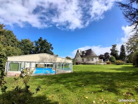 propriété 7 pièces 150 m²