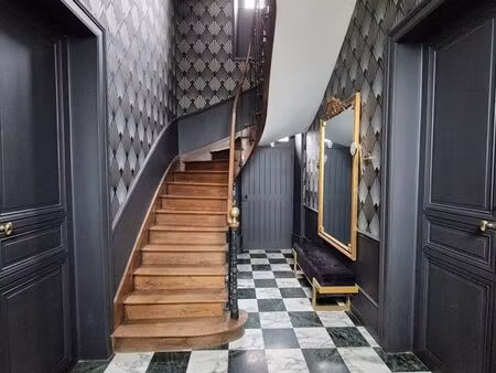 maison 10 pièces 239 m²