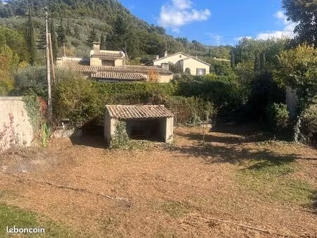 terrain 409 m² buis les baronnies