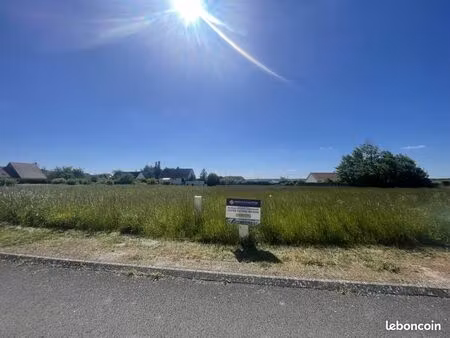 terrain 600 m² gellainville