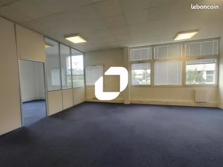 bureaux 100 m²